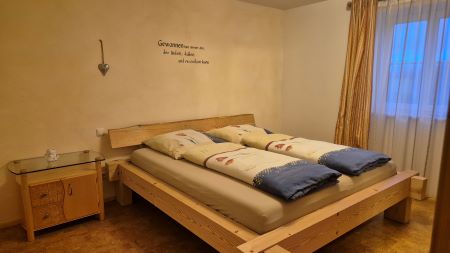 Schlafzimmer 450 bre...